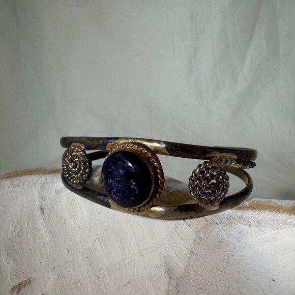 Vintage Navajo Sterling Silver & Lapis Bracelet Swirl Rope Design Cuff - Picture 4 of 9